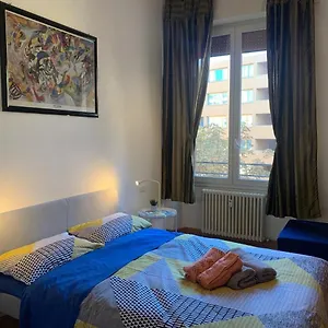 Appartamento Flat Beetwen Centre And Railway Station!!, Bologna